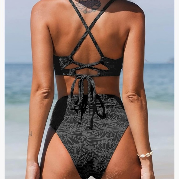 CUPSHE Women’s Black High Waisted Scalloped V Neck Bikini Set M - Picture 2 of 7